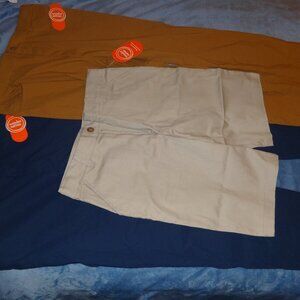 WONDER NATION BOYS PANTS AND SHORTS SIZE 18 NWT